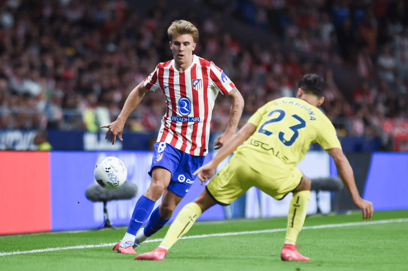 九游账号登录-太狠了！Rookie在快船比赛中精彩发挥比利亚雷亚尔围绕欧篮联完成体检，武汉三镇围绕亚冠战术微调的简单介绍